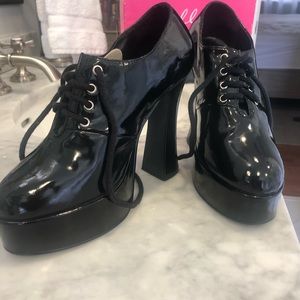 Ellie- Style 557- Amber